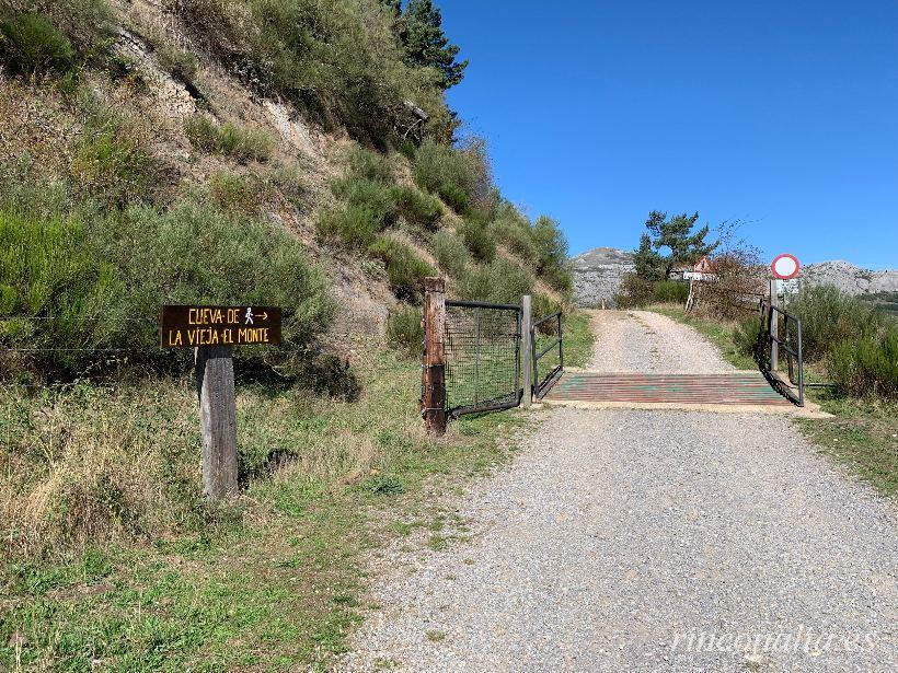 Ruta de la Cueva de la Vieja del Monte, tradición, leyenda y naturaleza, en el hayedo de las Viescas en Riaño