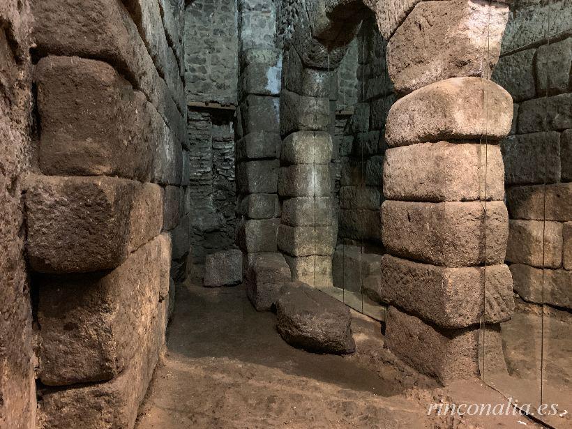 Las Cuevas de Hércules, antiguas cisternas romanas, iglesia medieval  y sus leyendas mágicas