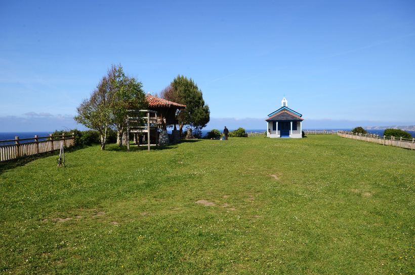 Campo de La Regalina, impresionantes vistas de la costa asturiana