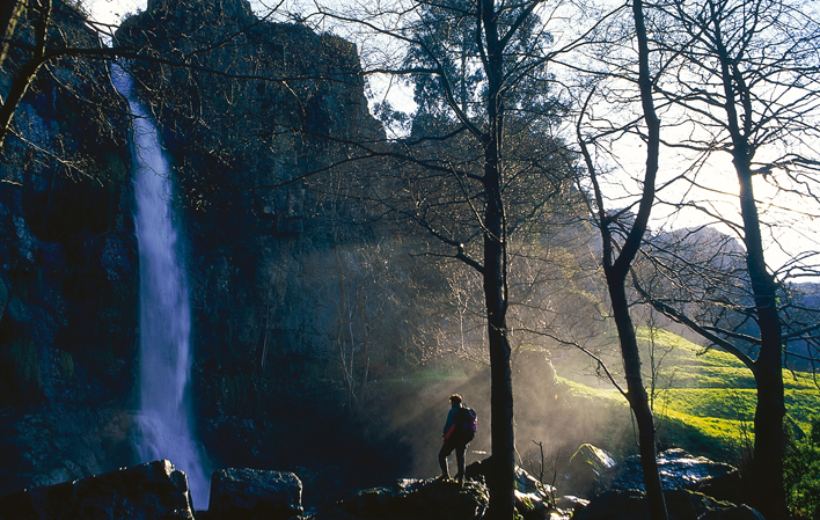 La ruta de las cascadas de Oneta, un conjunto de tres saltos de agua