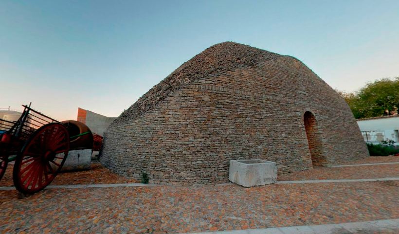 Los Bombos de Tomelloso y el Museo del Carro 