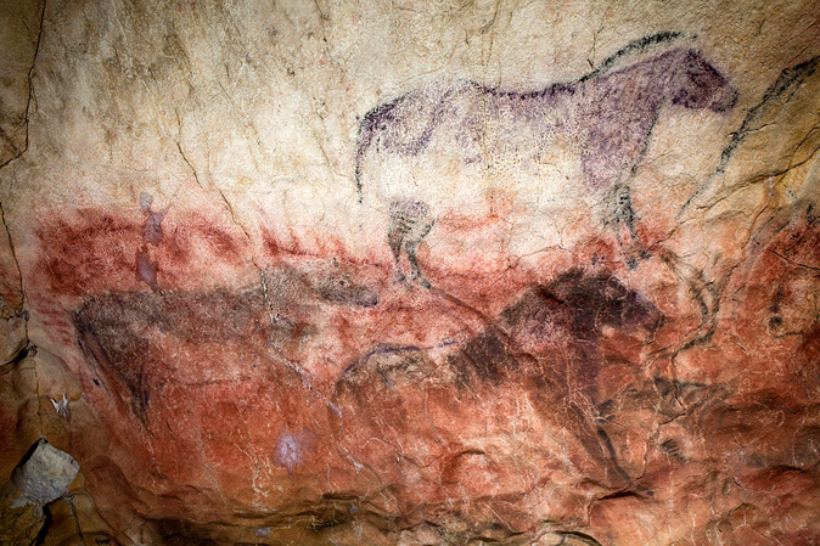 Pinturas rupestres en la Cueva de Tito Bustillo en Ribadesella