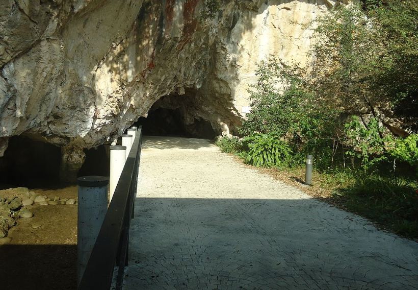 Pinturas rupestres en la Cueva de Tito Bustillo en Ribadesella