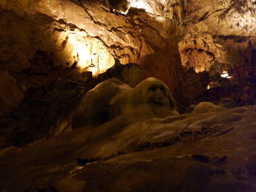 La Cueva de Valporquero en Vegacervera, descubre sus curiosas formaciones