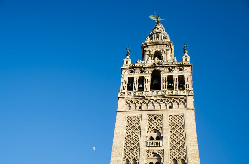 La Giralda de Sevilla, fue el minarete de la antigua mezquita de la ciudad