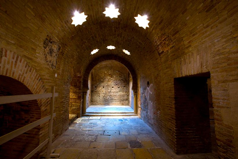 Baños Árabes de Jaén, en los sótanos del Palacio de Villadompardo