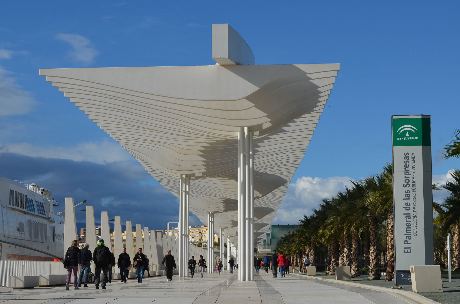 Palmeral de las sorpresas, un lugar ideal para pasear en Málaga