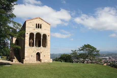 Santa María del Naranco, un templo de origen prerrománico